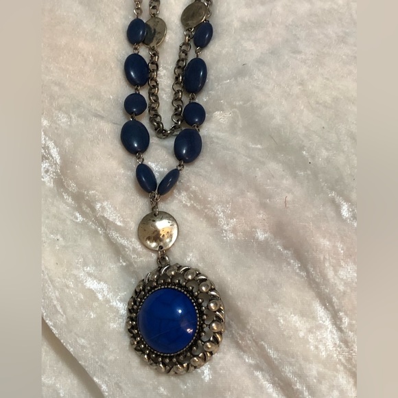 Double chain necklace with blue beads , nwt - Picture 2 of 4